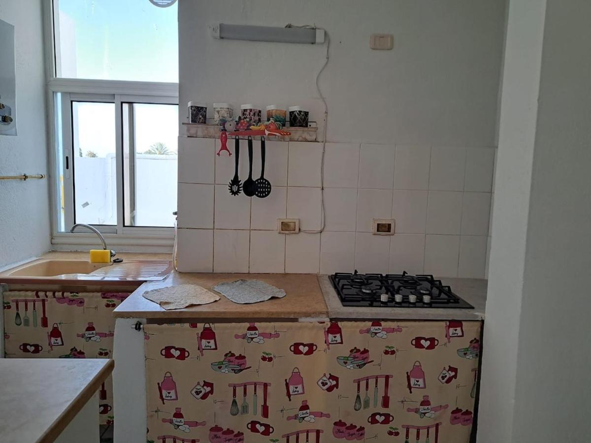 S 2 A 200m De La Apartment *